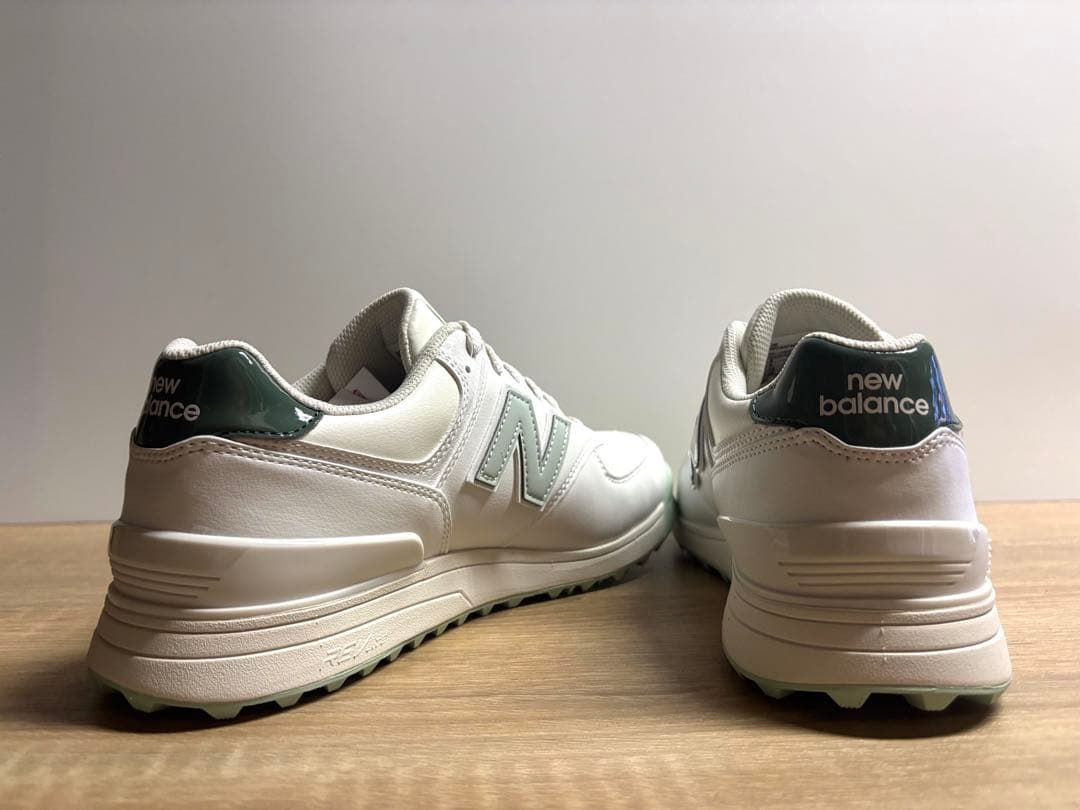 未使用 24cm 2Eニューバランスゴルフシューズ WGS574Q3 ホワイト