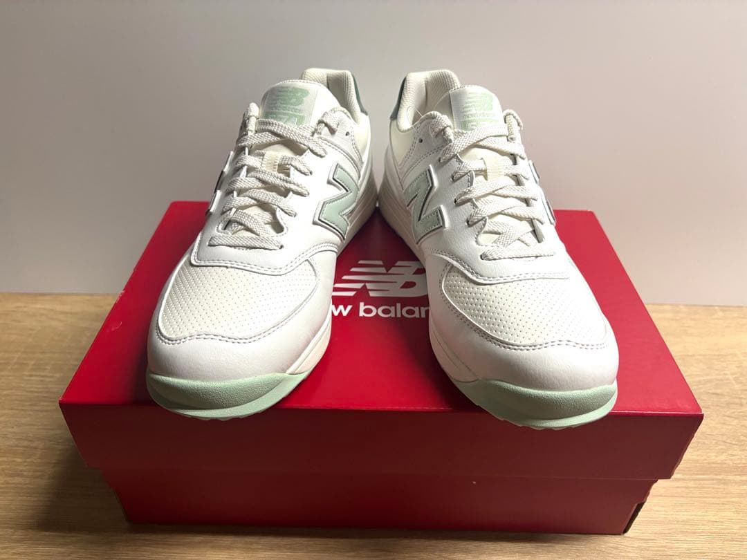 未使用 24cm 2Eニューバランスゴルフシューズ WGS574Q3 ホワイト