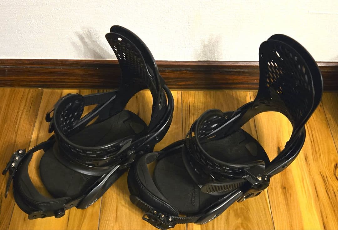 BURTON ESCAPADE ブラックビンディング