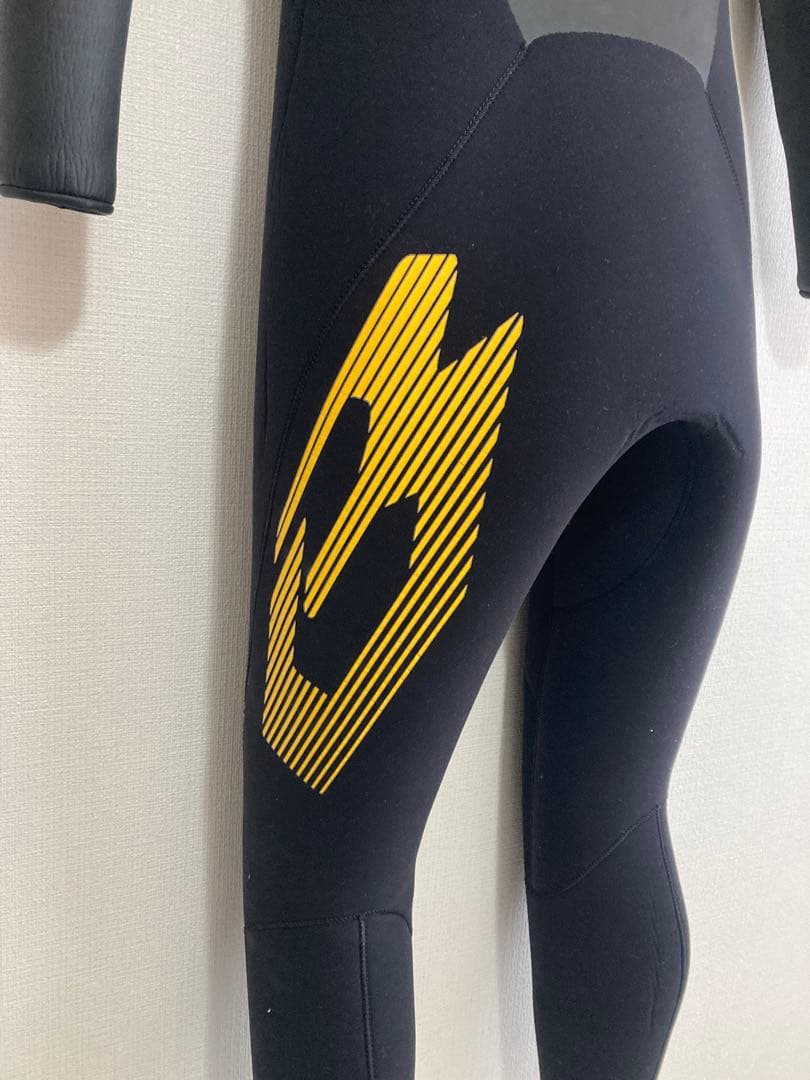 BEWETビーウェット5×3セミドライウエットスーツ