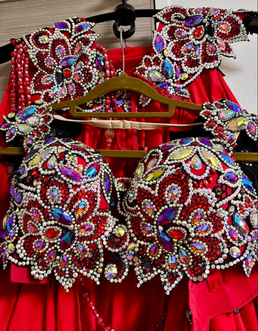 製 高級ベリーダンス衣装 赤