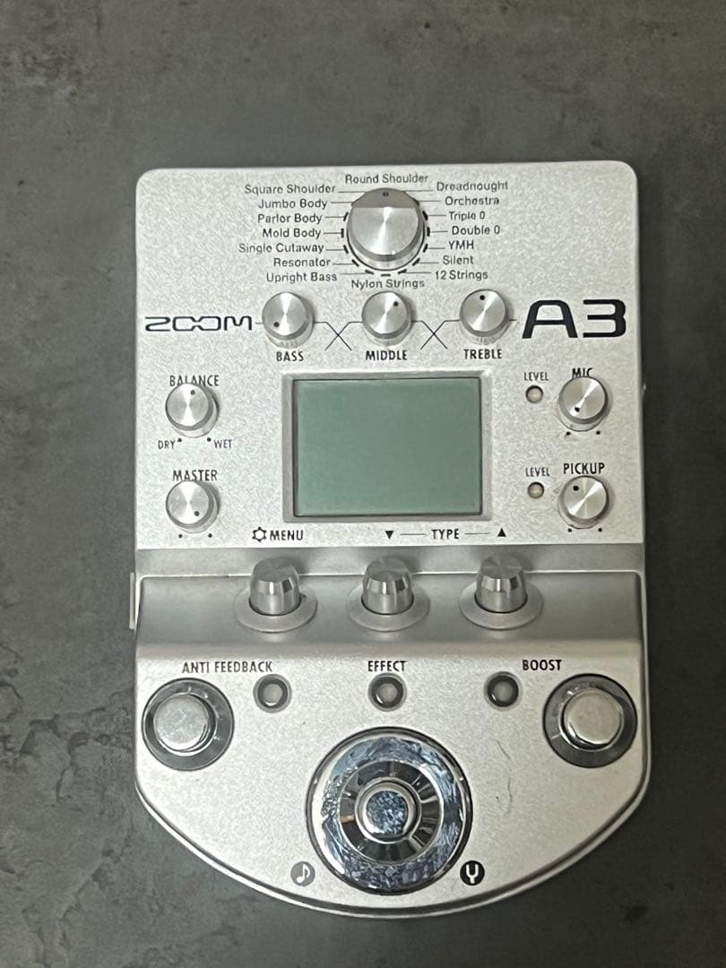 ZOOM A3 (電源アダプター付き)アコースティックギター用エフェクター