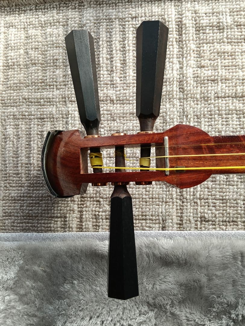 トチ花梨　津軽三味線　丸内胴