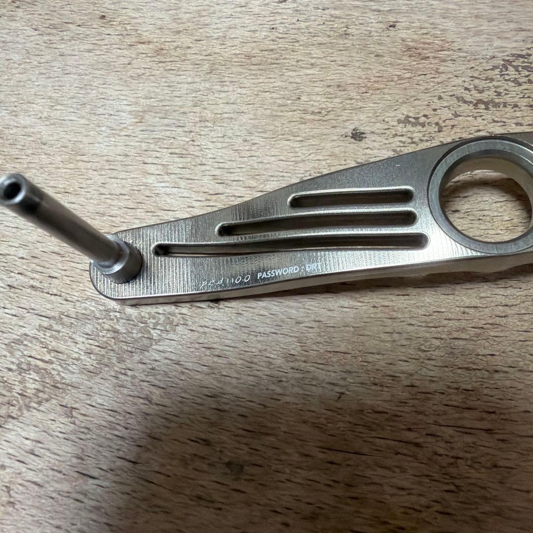 リール DRT VARIAL 110 silver