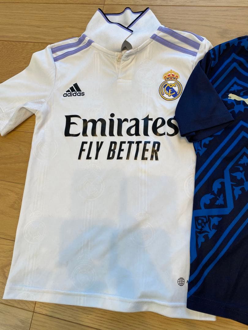 サッカーユニフォームなど5点セット⭐︎キッズ⭐︎120〜130㎝⭐︎リバプールなど