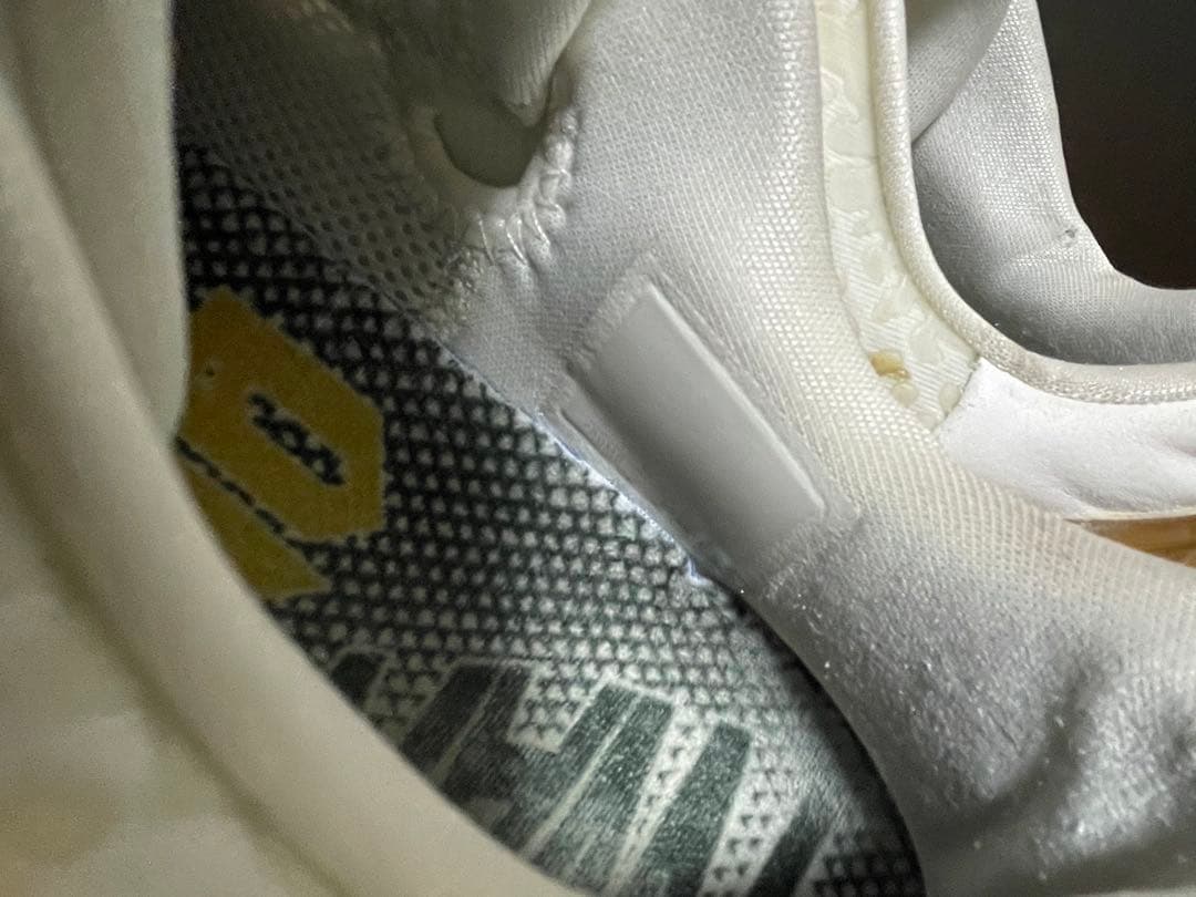 シューズ(男性用) Kobe 6 PROTRO BHM white/gold