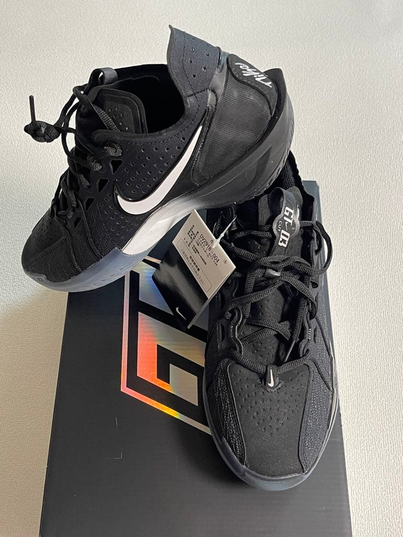 バスケットボールシュウズ　ナイキG.T.カット3EP