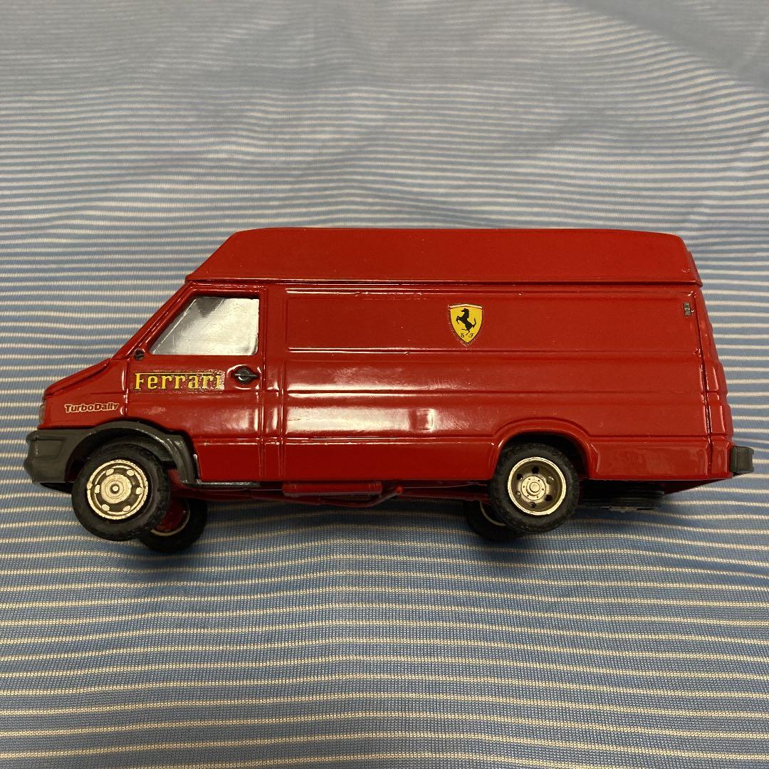 フェラーリ❗️ヴァンタイプ(13センチ)イタリア製ミニカー