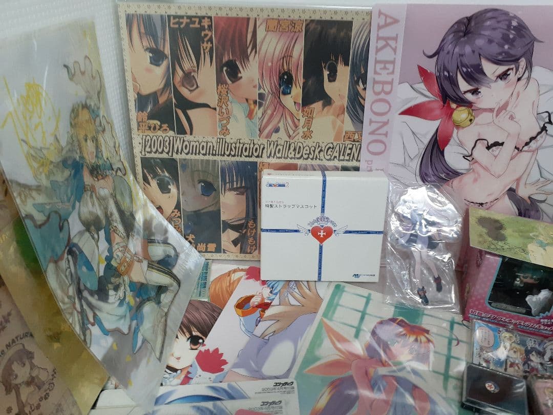 美少女 グッズ まとめ 大量 フィギュア アニメ ゲーム ラバスト 缶バッジ