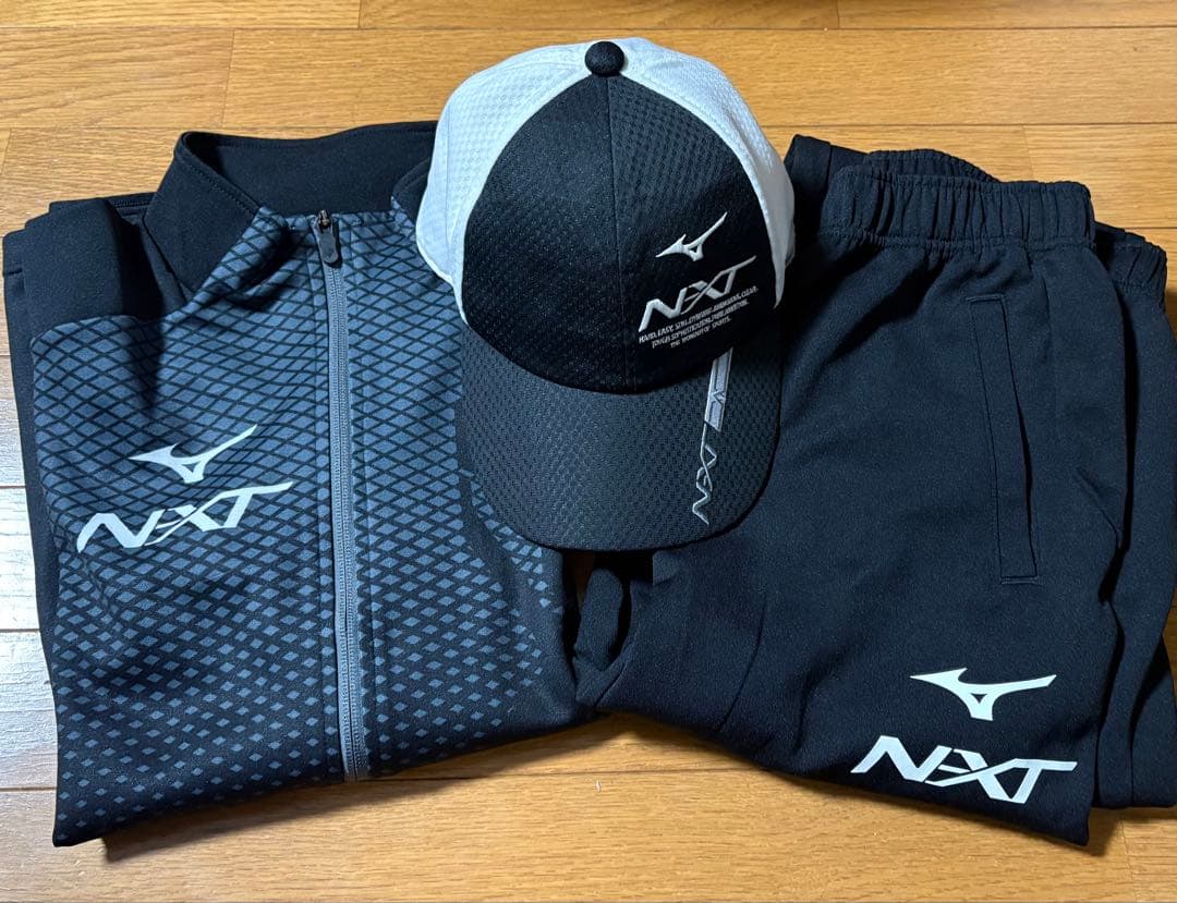 Mizuno NXT ジャージ上下セット L 定価14,400+税 おまけ付