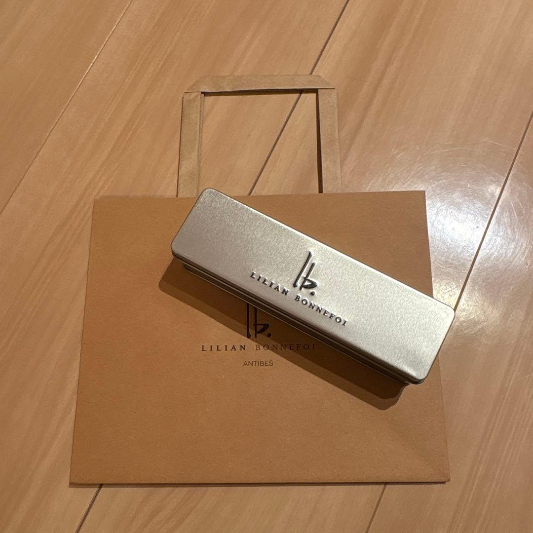 サロンデュショコラ　リリアンボンヌフォア　アソートマンディアン　紙袋　田中みなみ