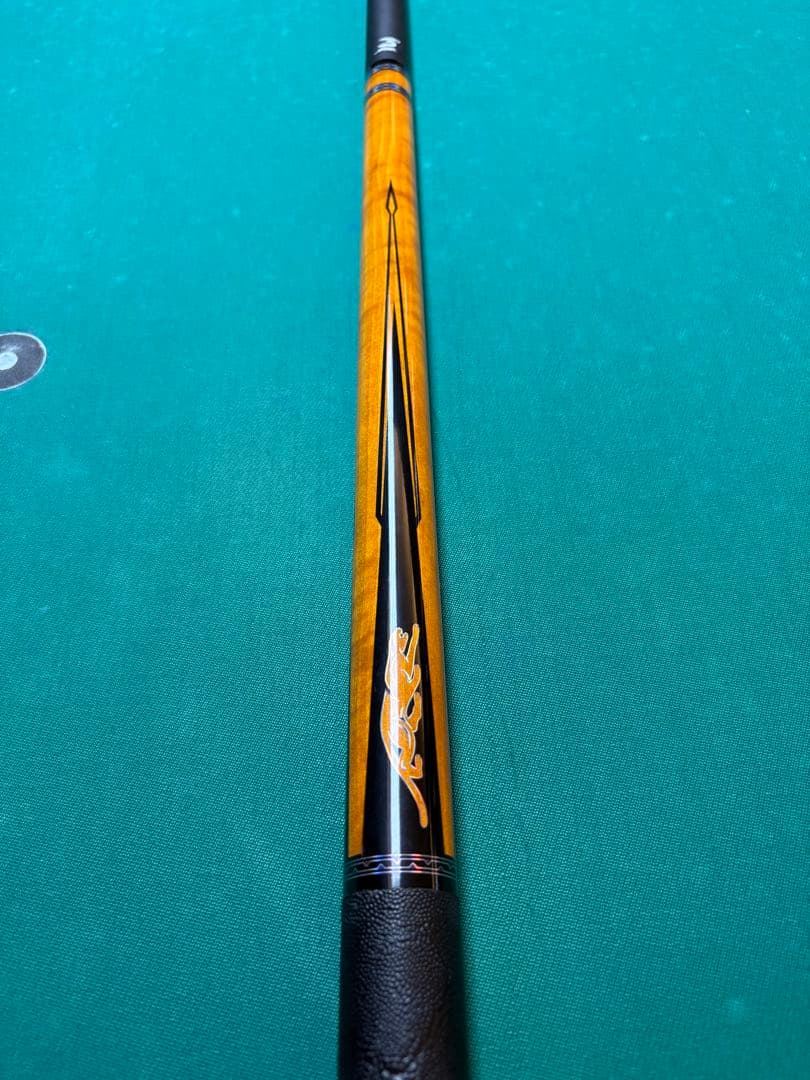 ビリヤードキュー「プレデターではない」