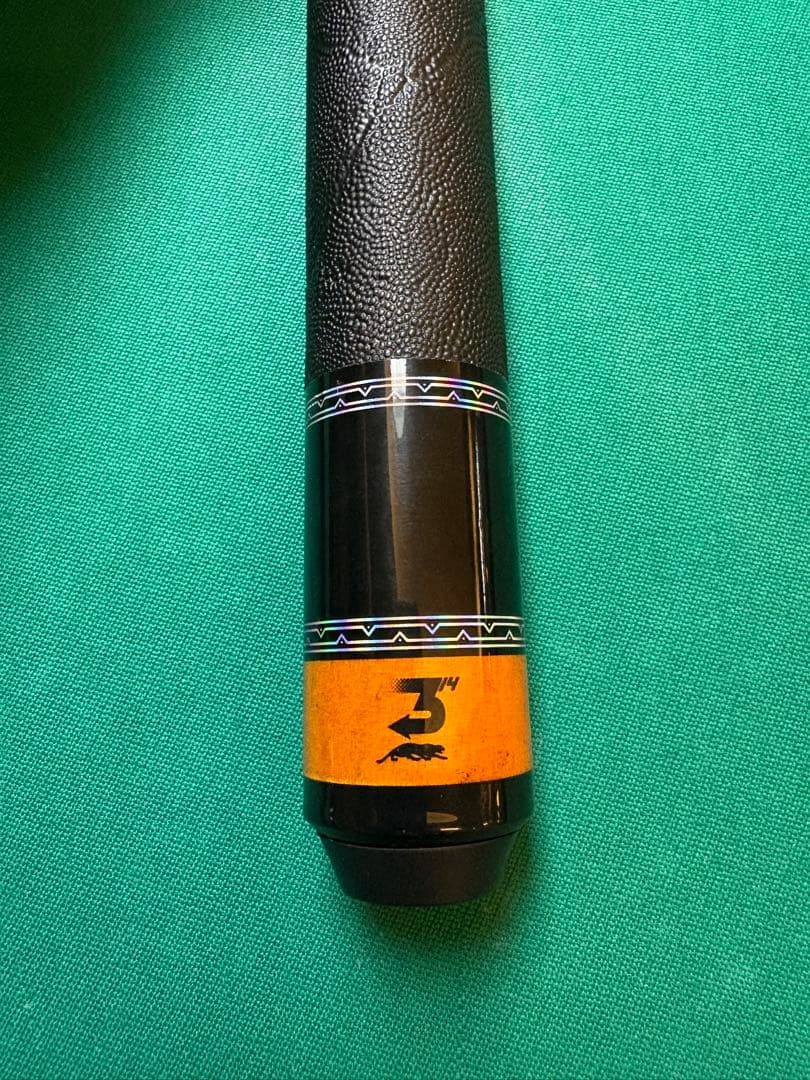 ビリヤードキュー「プレデターではない」