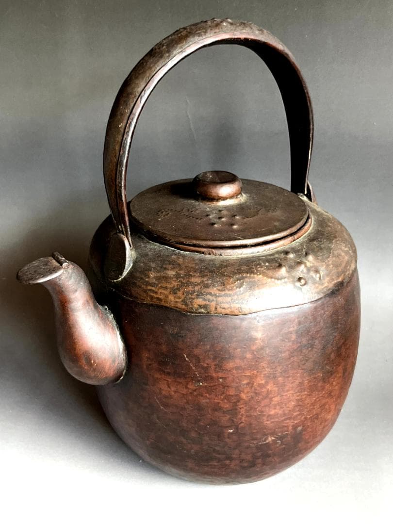 やかん■銅製 花唐草紋湯沸 古い薬缶注水 銅茶瓶 丸型茶釜 水差し モール■