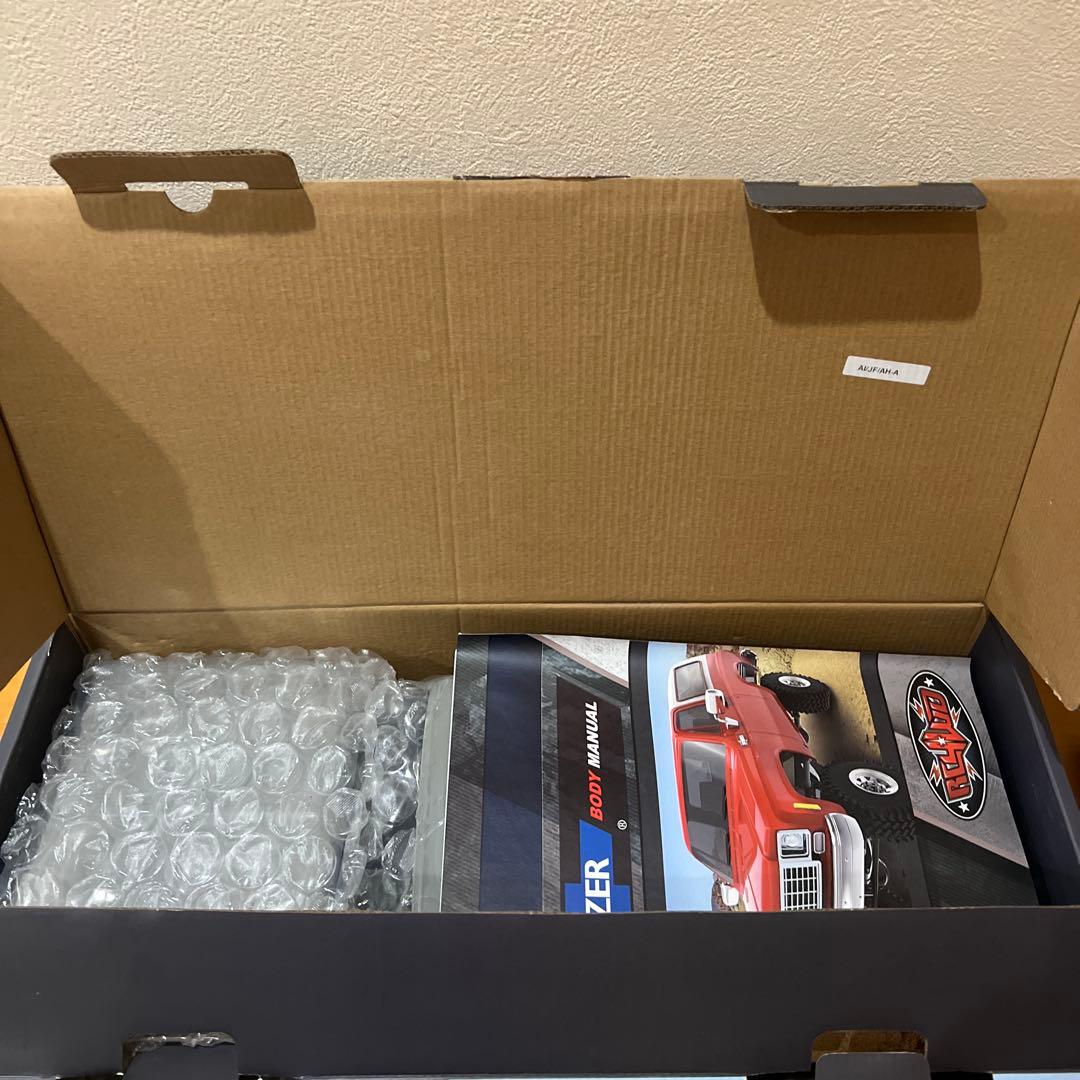 【新品】RC4WD シボレーブレイザーボディ　オプション付き　未使用品