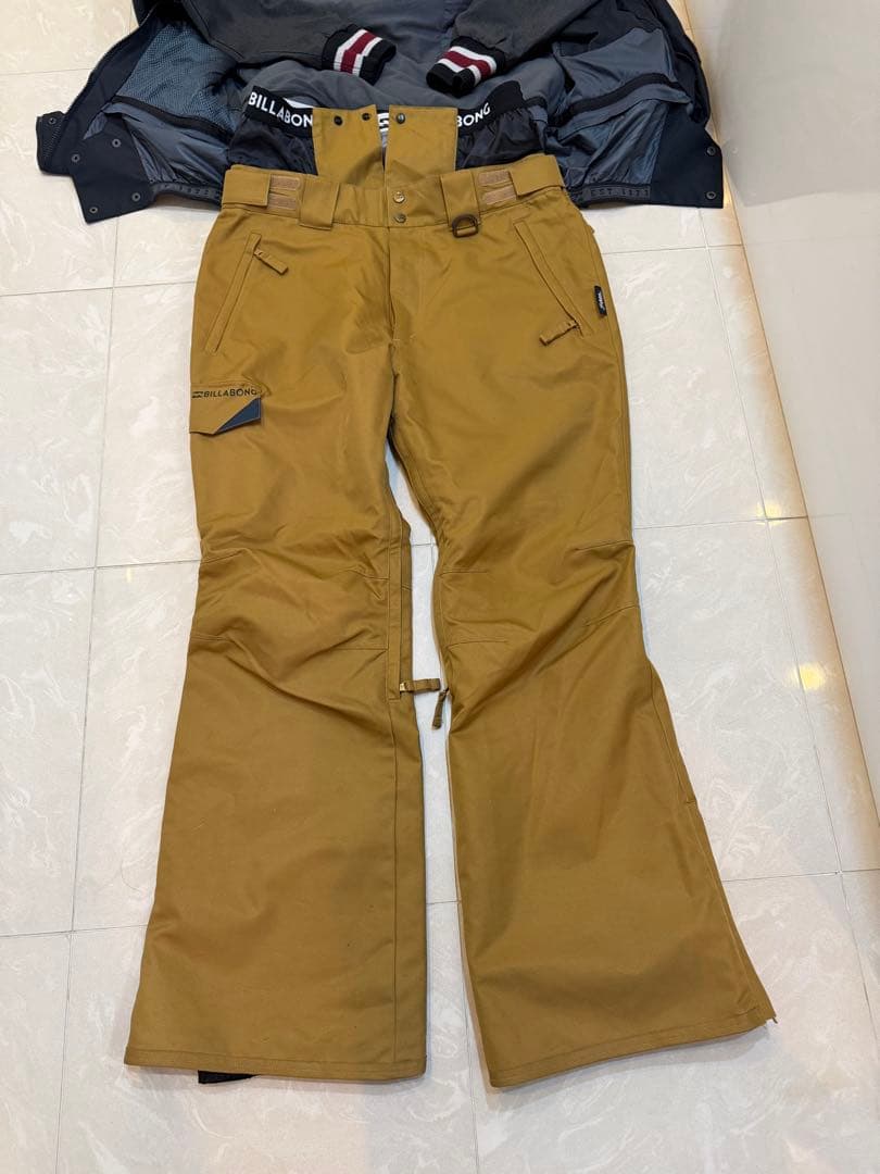 BILLABONG ビラボン　上下セット　スノーボードウェアM パンツLサイズ