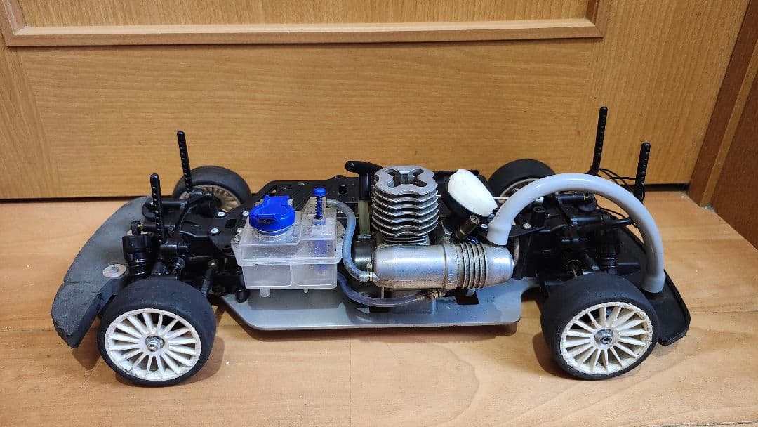 タミヤ TG10 エンジンカー 中古 エンジン 始動 メカ調整済み