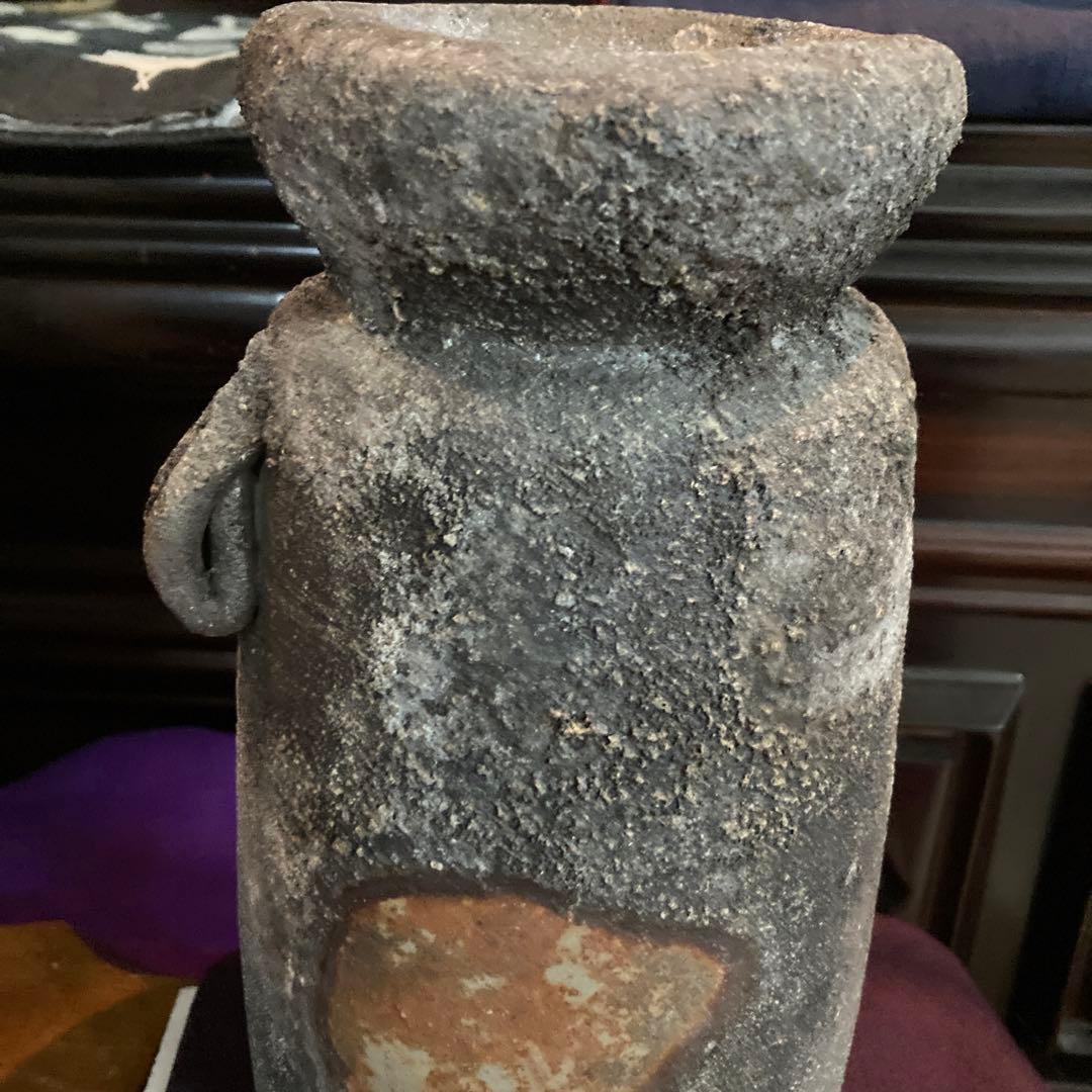 備前焼県重要無形文化財保持者松井輿之作窯変花入初売りです❣️