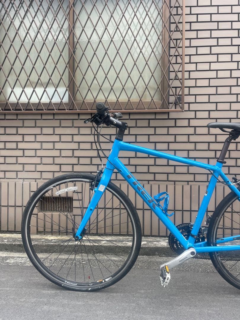 ク*ラ様 【大阪市内発送無料】TREK 7.4FXアルミクロスバイク 700C