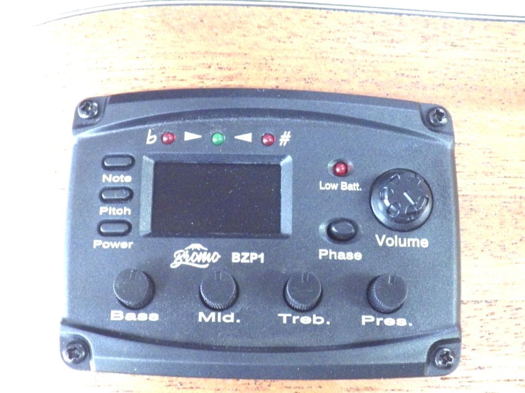 弦高低め シトカスプルース単板　Bromo　エレアコギター BAT2CE