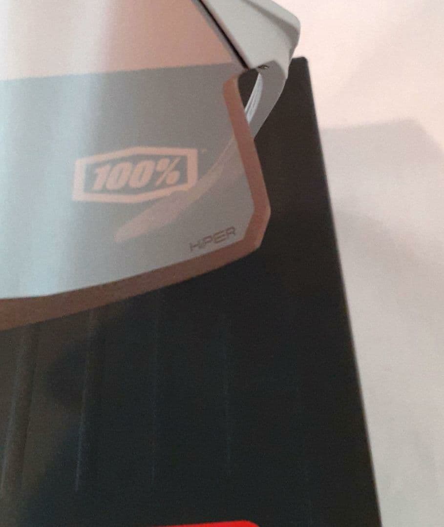 100% Hypercraft ストーングレイ ワンハンドレッド サングラス