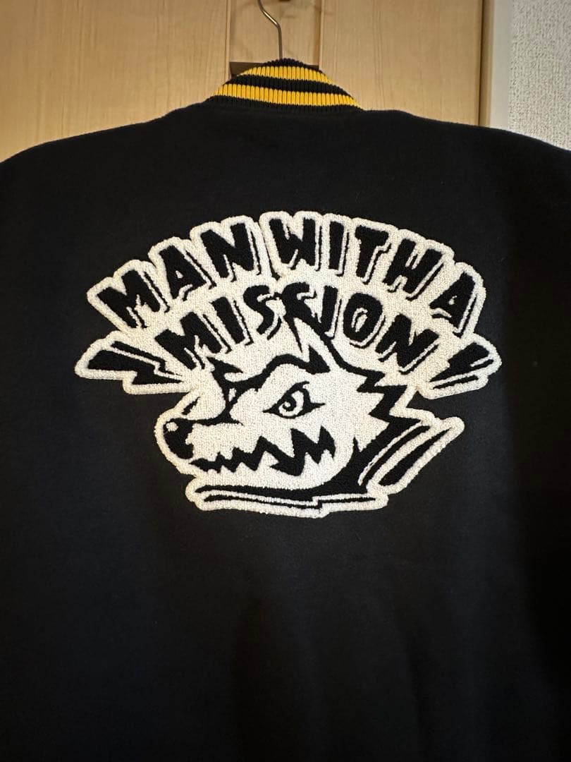 MAN WITH A MISSION スタジャン　ＸＬ