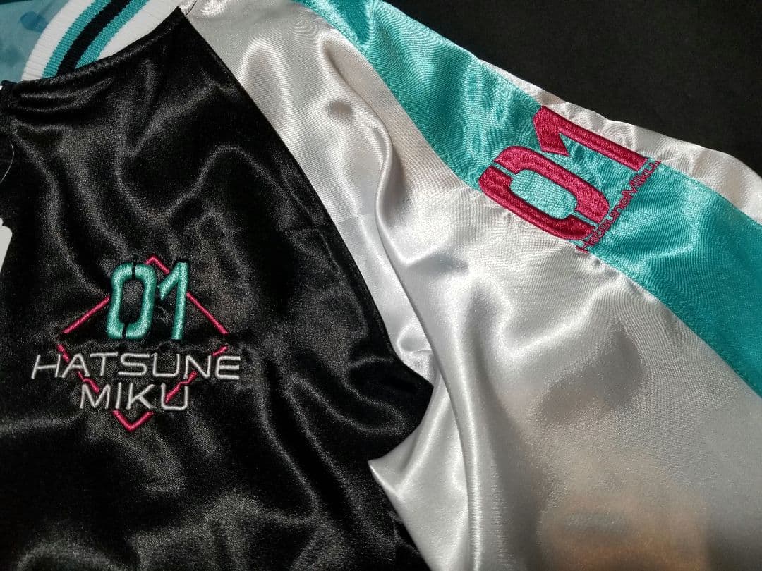 (未使用)初音ミク スカジャン Lサイズ