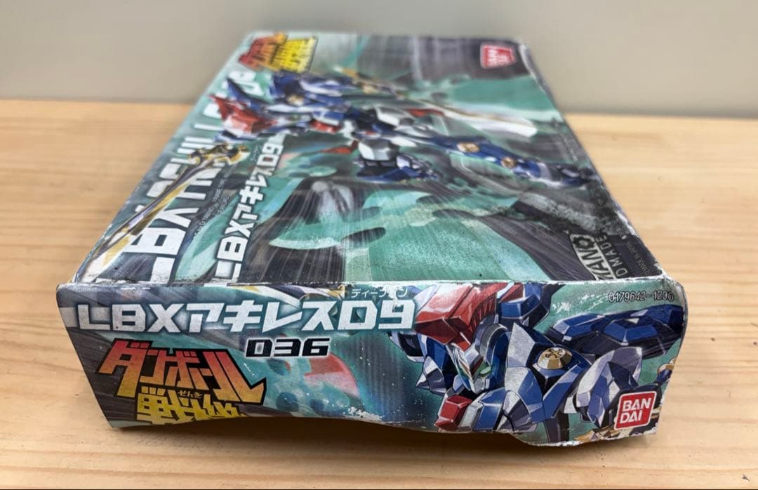 【訳あり】ダンボール戦機W LBX アキレスD9
