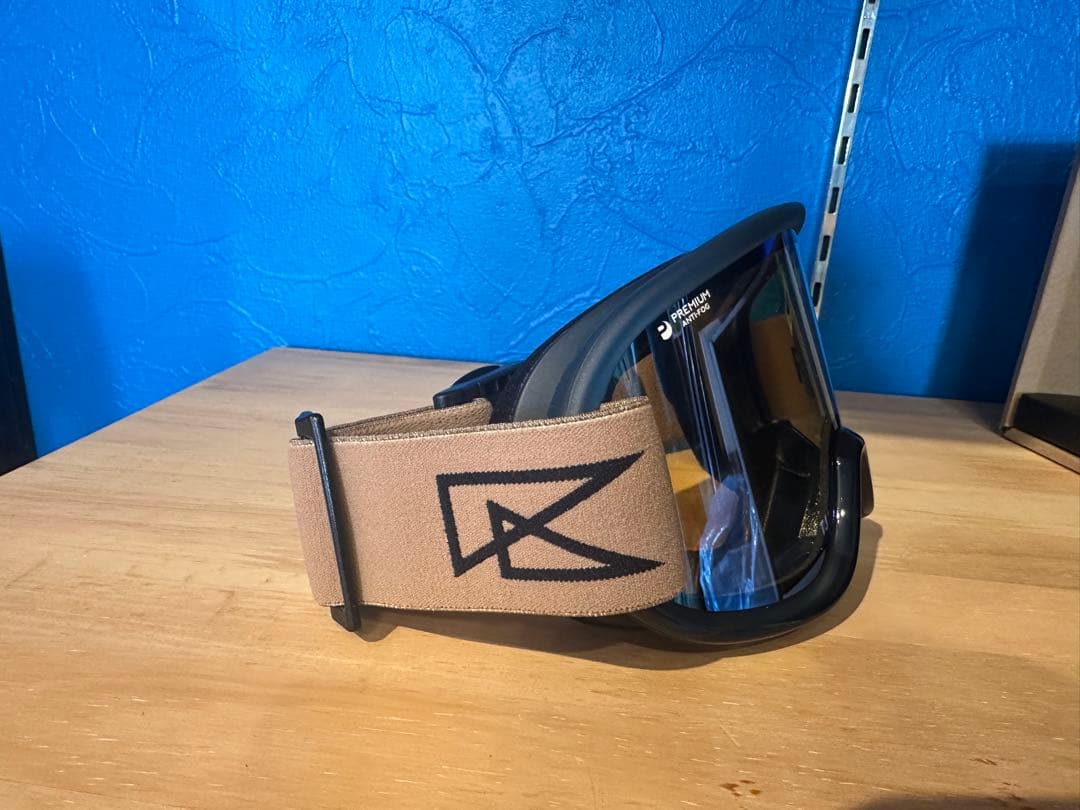 REVOLT フォトクロミックゴーグル