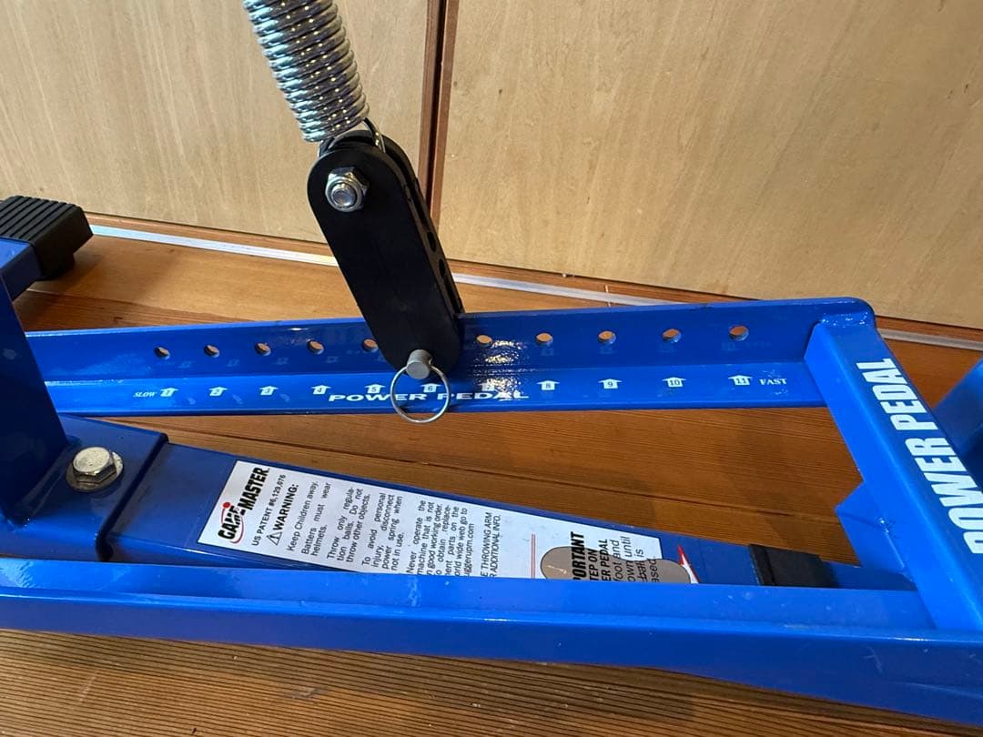 ルイスビルスラッガー 手動ピッチングマシン