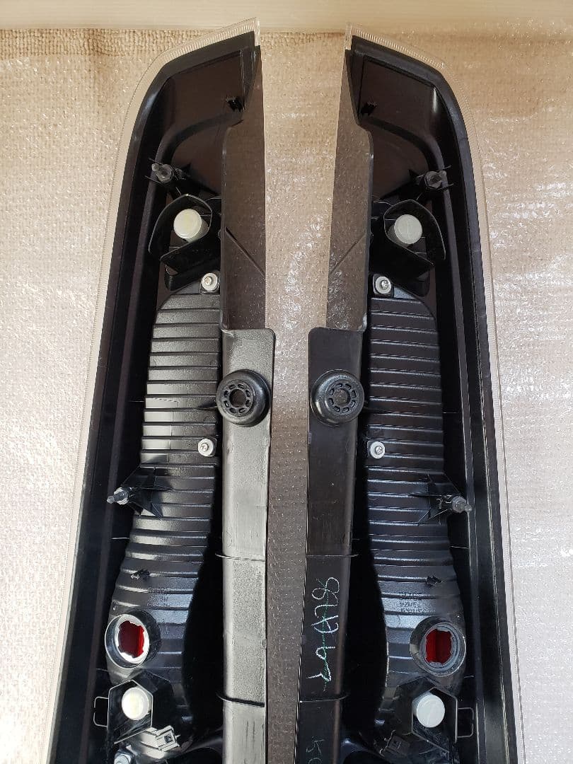 新品未使用 c26 セレナ ノーマル テール ライト ランプ 2個セット