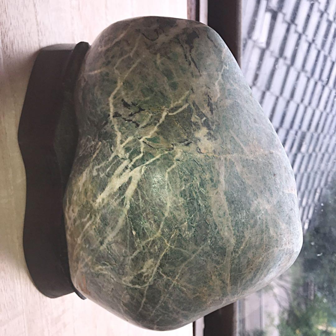 糸魚川産　翡翠原石