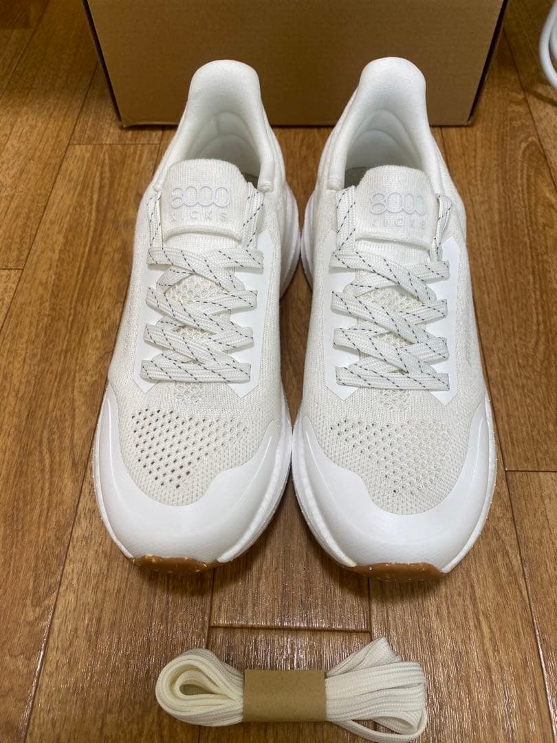 ウォーキング・ランニングウェア 8000 Kicks RUN/380/WHITE W8