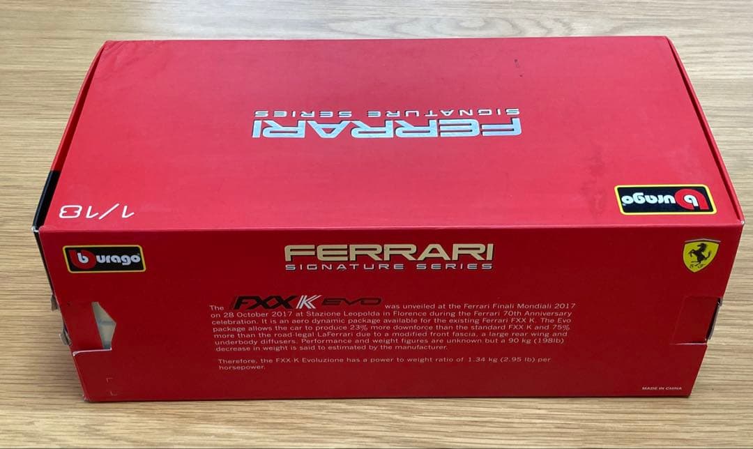 ミニカー 1/18 Ferrari FXX K EVO #54 Bburago
