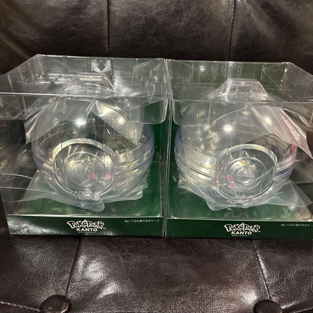 新品 送料込 ポケパークカントー限定　モンスターボール型ぬいぐるみ連れ歩きケース