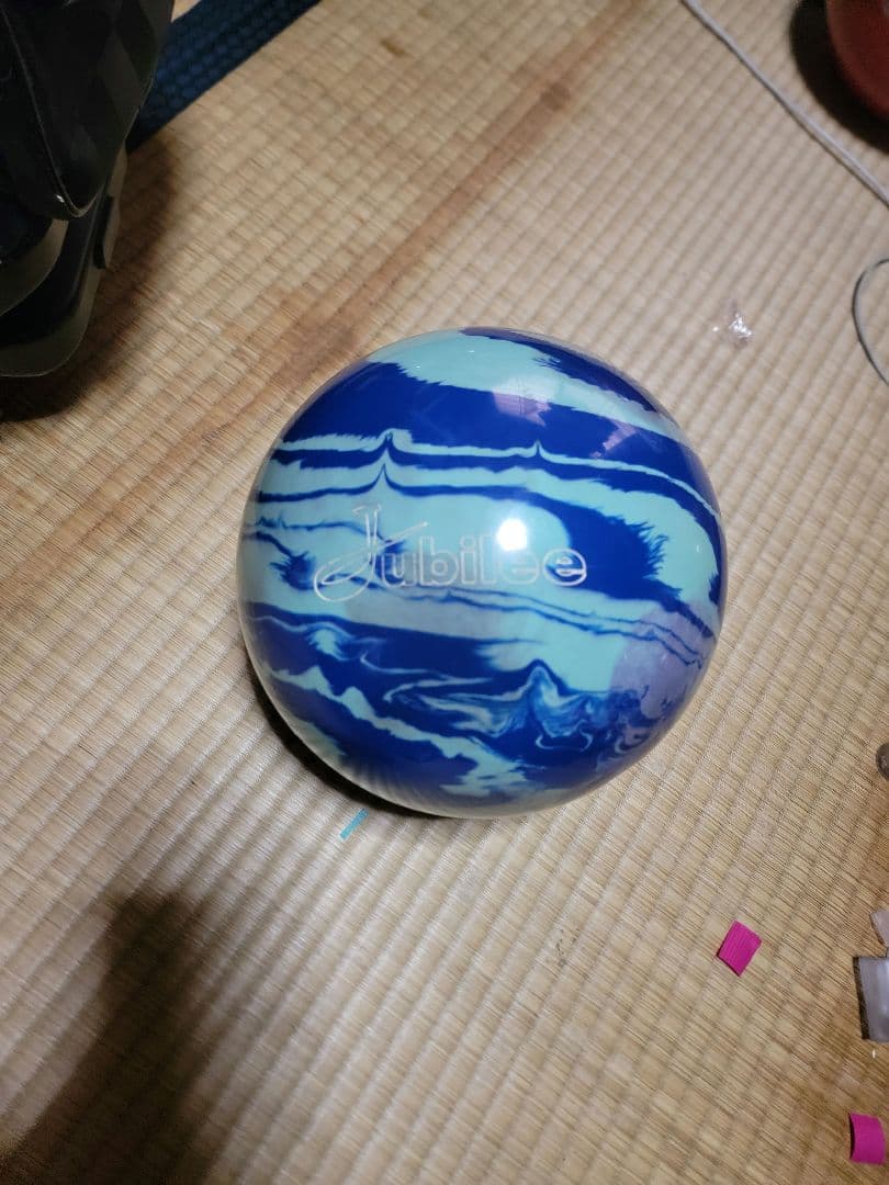 各メーカー ボウリングボール バラ売り、セット可能。