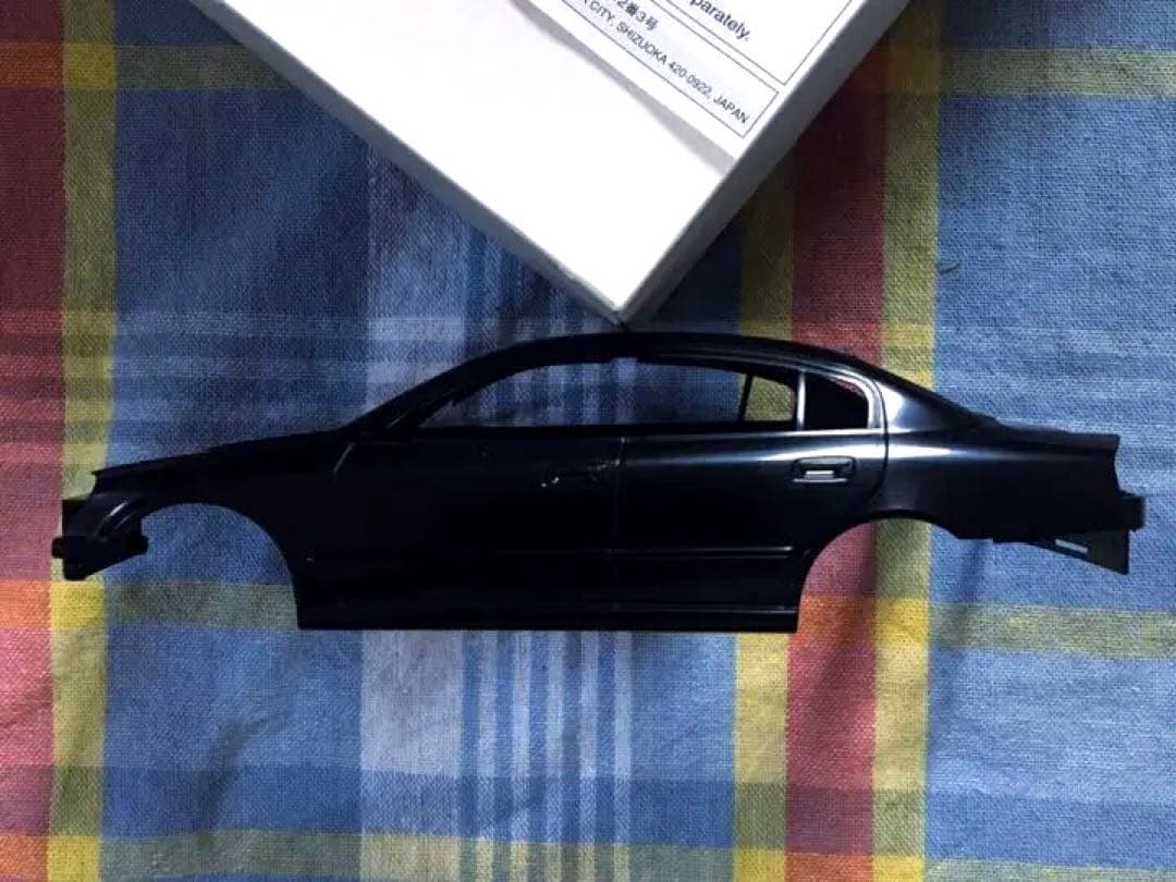 絶版 アオシマ 1/24 モードパルファム F50 シーマ 2001年型