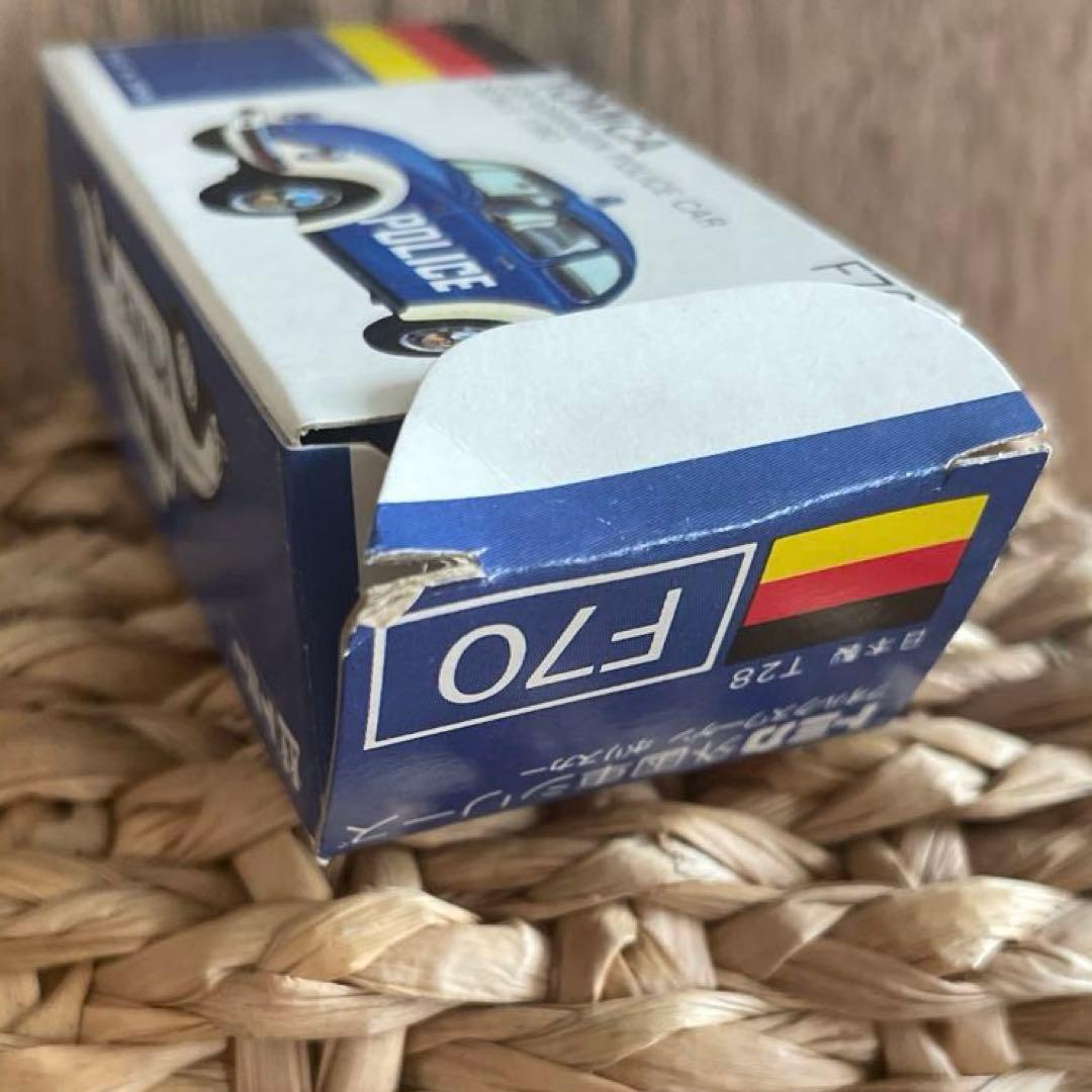 〈トミカ〉青箱 F70 フォルクスワーゲン ポリスカー ドイツ緑 (日本製)