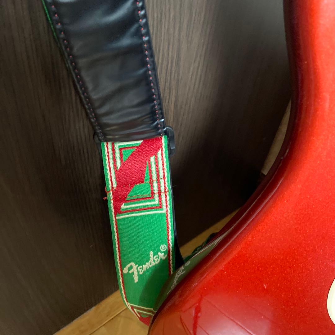レッド エレキベース used ストラップ付き