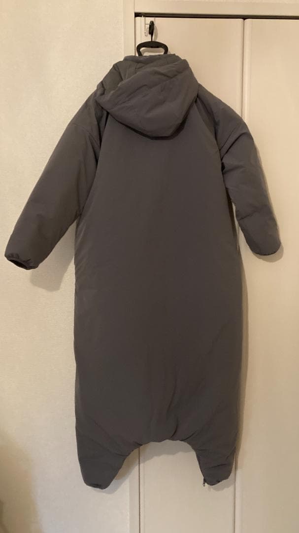 【中古】Makuake　2025　モモンガ５　着る暖房　チャコール　サイズＳ