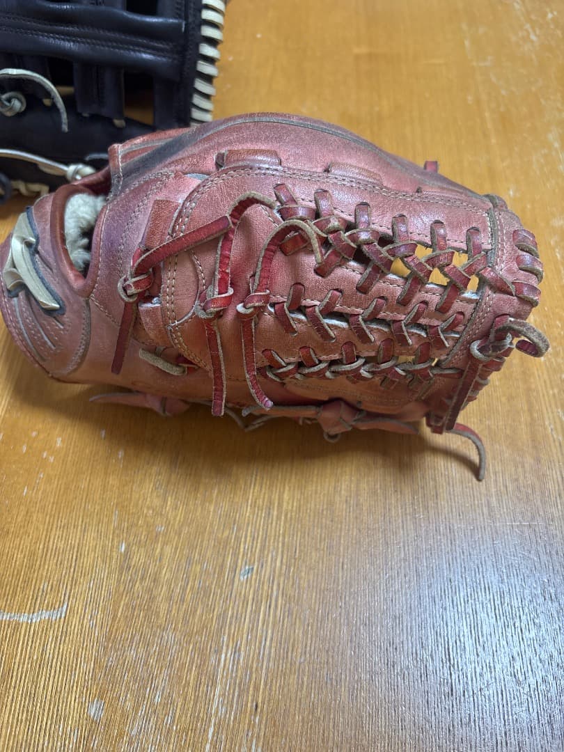 硬式野球　オールラウンド　外野用　グローブ　赤　黒　セット