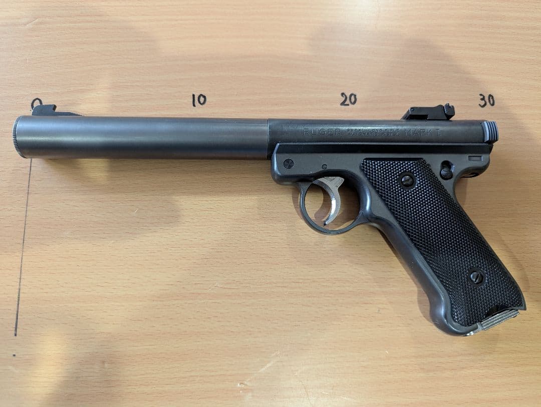 mk1モデル マルシンガスガン マガジン2個付き 去年11月購入