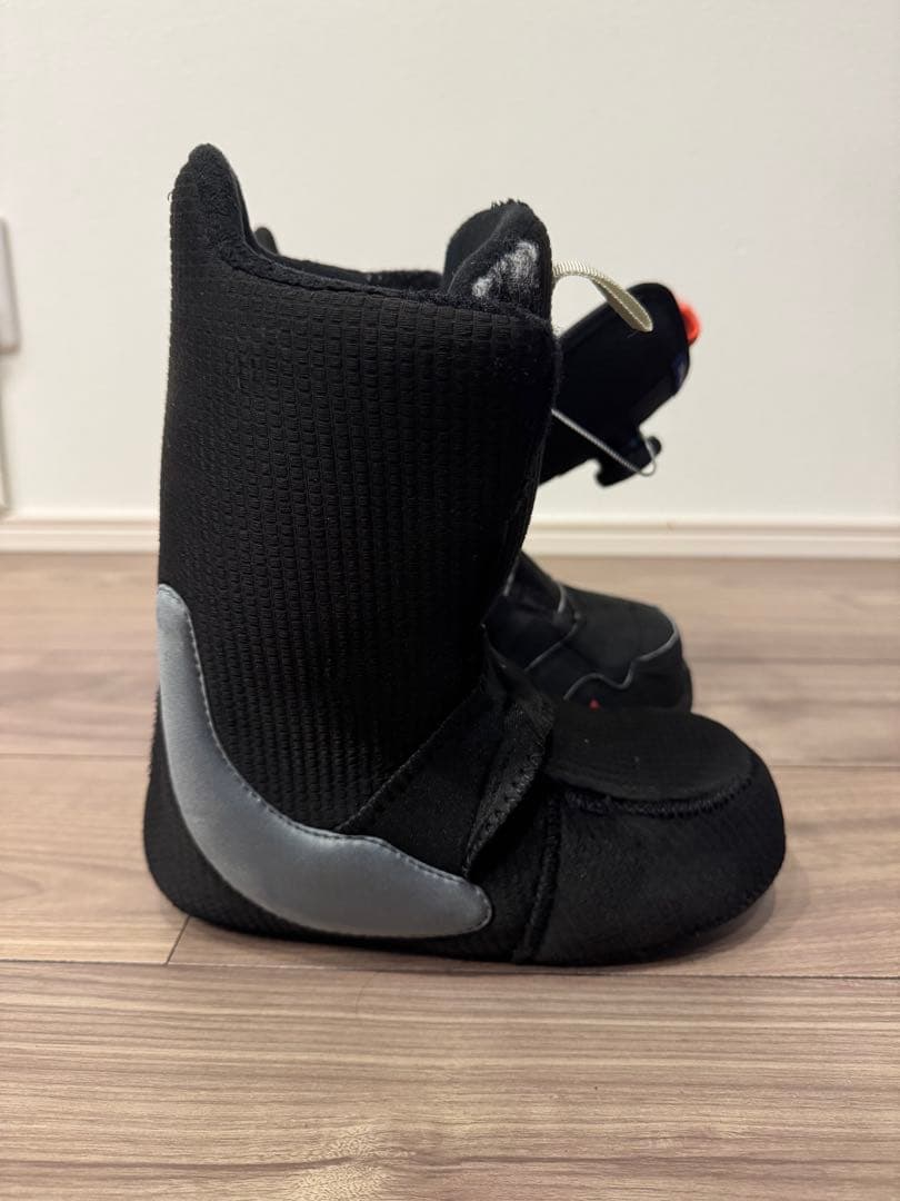 子ども用スノーボードブーツ BOAシステム　23cm