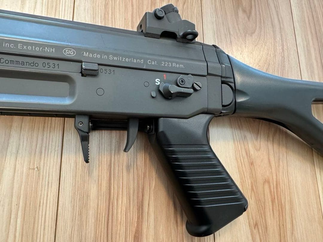 東京マルイ SIG 552 SEALS 電動ガン+バッテリー他