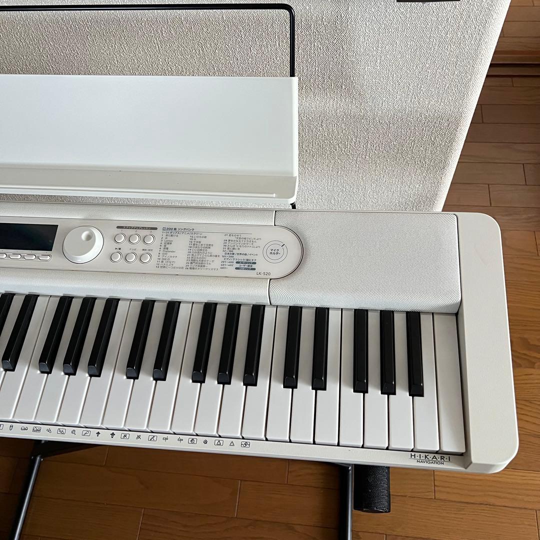 【送料無料】カシオ(CASIO)光ナビゲーション電子キーボード LK-520