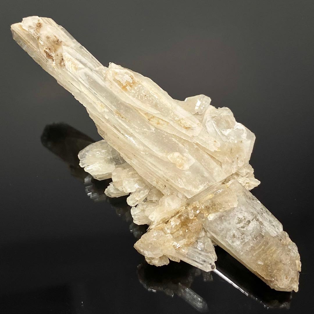 インターフェレンスクォーツ　成長干渉水晶　鉱物標本　ダルネゴルスク産　ストーン