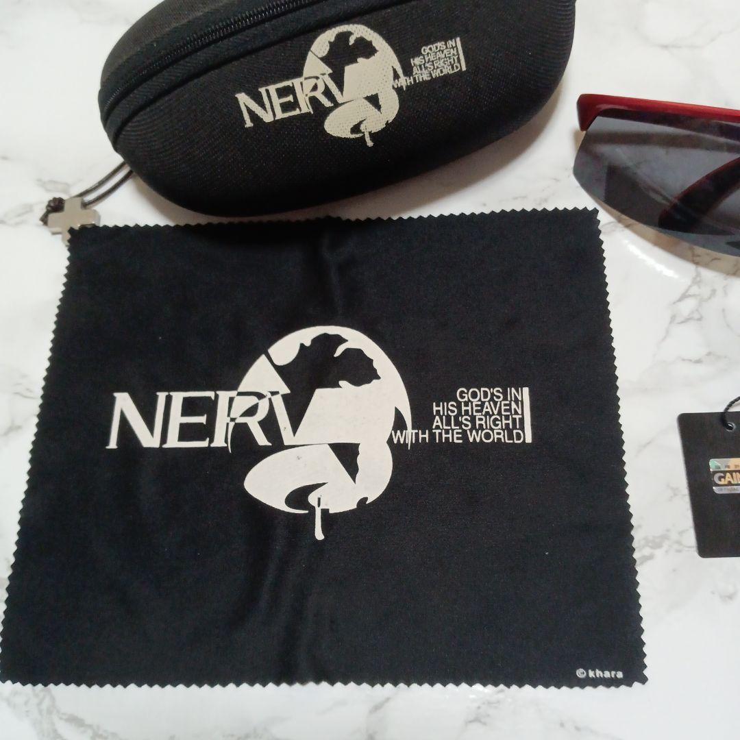 新世紀エヴァンゲリオン　葛城ミサト　サングラス　レッド