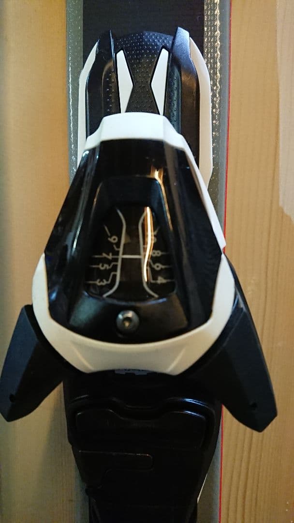 美品ATOMIC 167㎝ SAVOR XR 簡単調整257~380㎜ セイバー