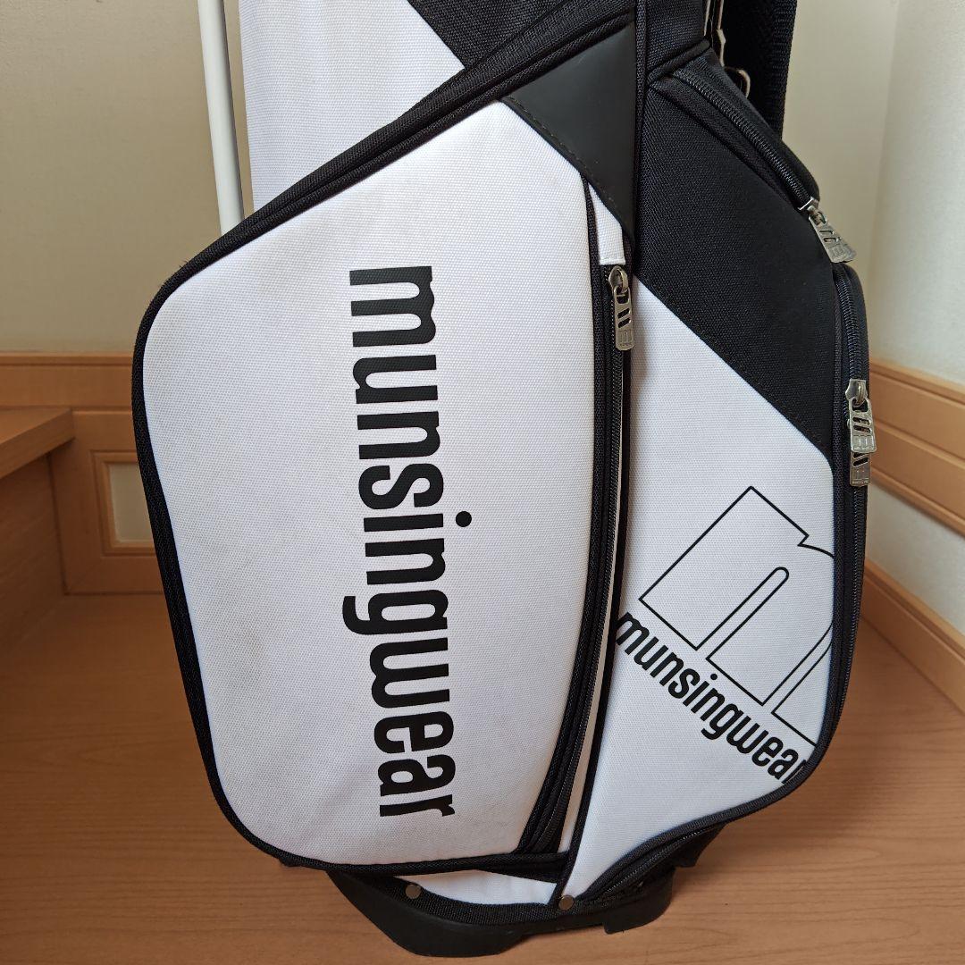 munsingwear キャディバッグ ブラック・ホワイト