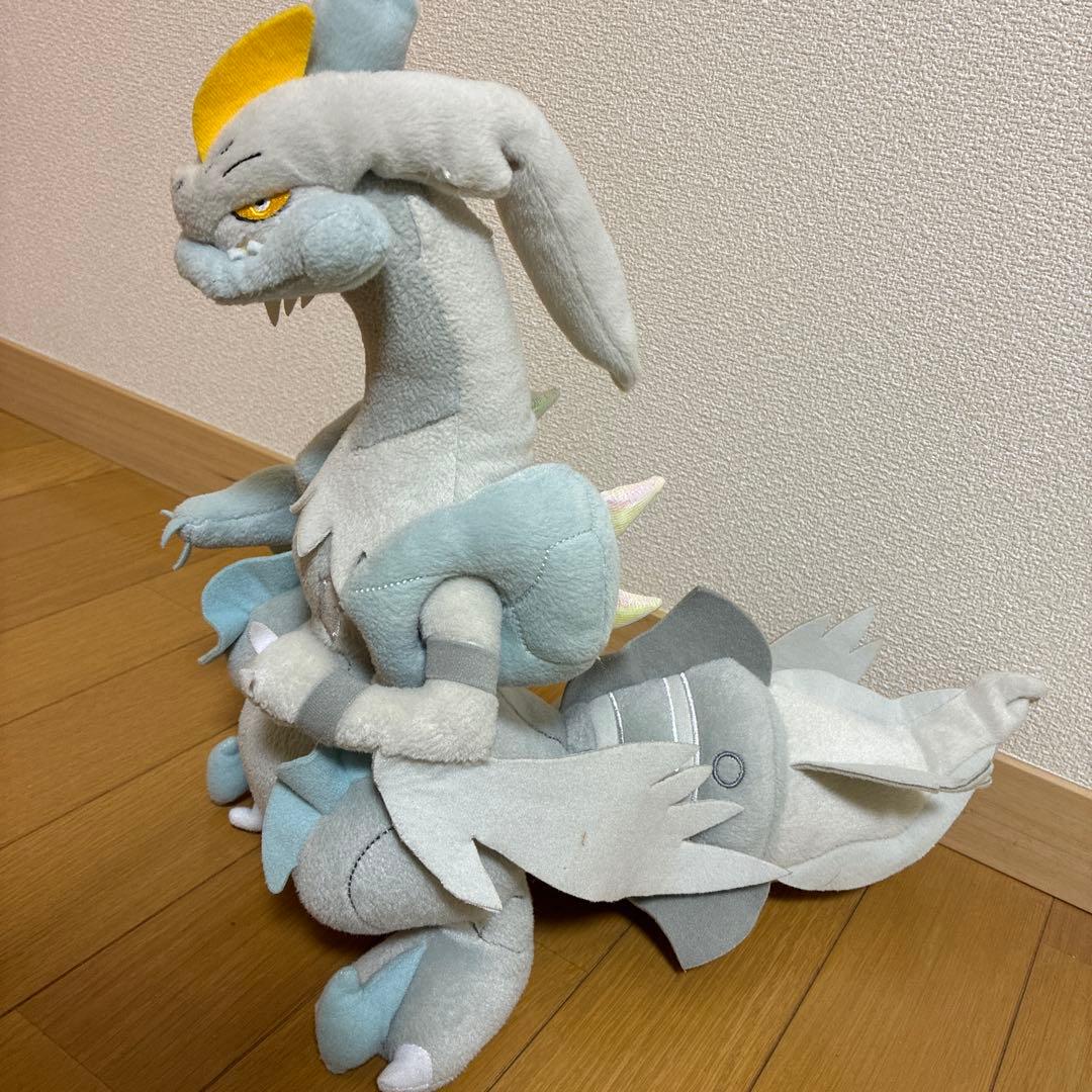 【廃盤】ポケモンセンター限定　ホワイトキュレム　ぬいぐるみ　ポケモン